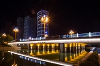 天橋照明亮化工程設(shè)計(jì)，點(diǎn)綴城市夜景燈光